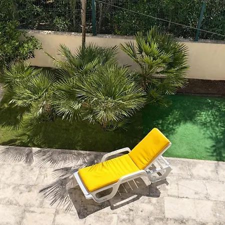 Paula With Private Pool Close To The And Strip
