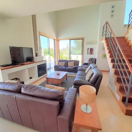 Villa Paula With Private Pool Close To The And Strip Albufeira