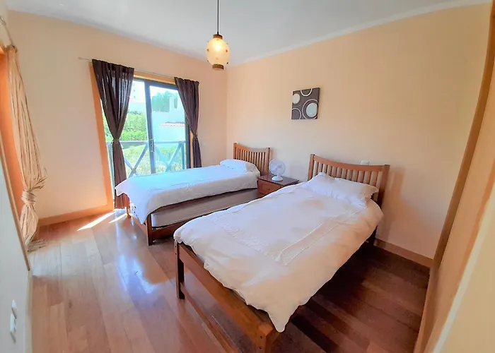 Paula With Private Pool Close To The And Strip Vila